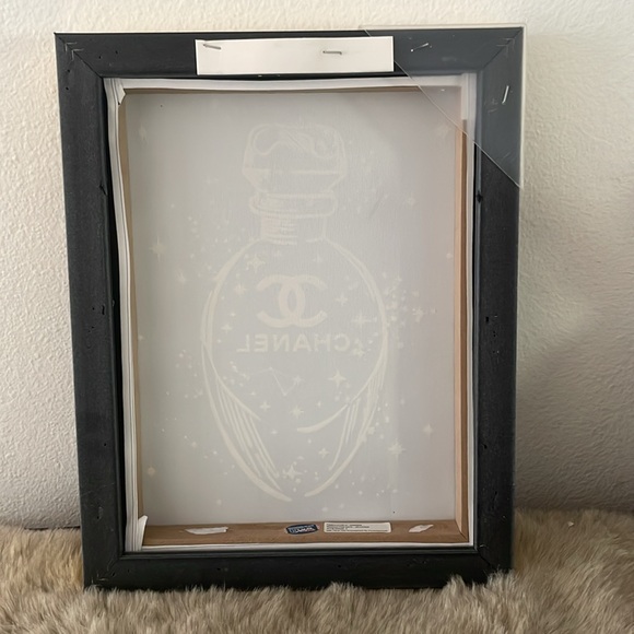Fashion Crystal Luxe Gold and Black Art frame. - Picture 3 of 5